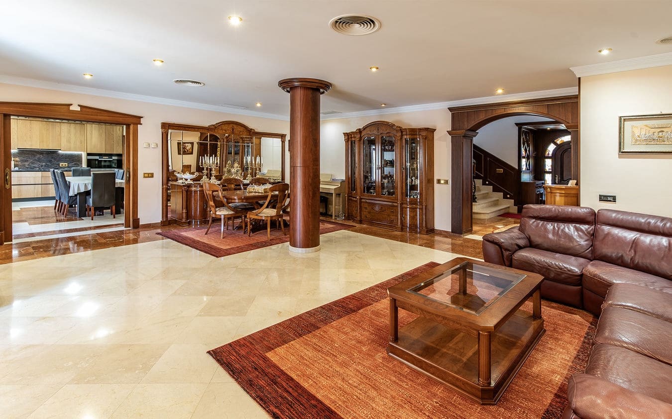 5 bedroom Villa for sale in El Toro / Port Adriano with pool garage - € 2,500,000 (Ref: 9432006)