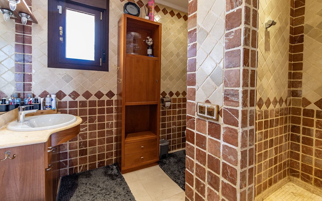 5 bedroom Villa for sale in El Toro / Port Adriano with pool garage - € 2,500,000 (Ref: 9432006)