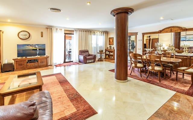 5 bedroom Villa for sale in El Toro / Port Adriano, Calvià with pool garage - € 2,500,000 (Ref: 9432006)