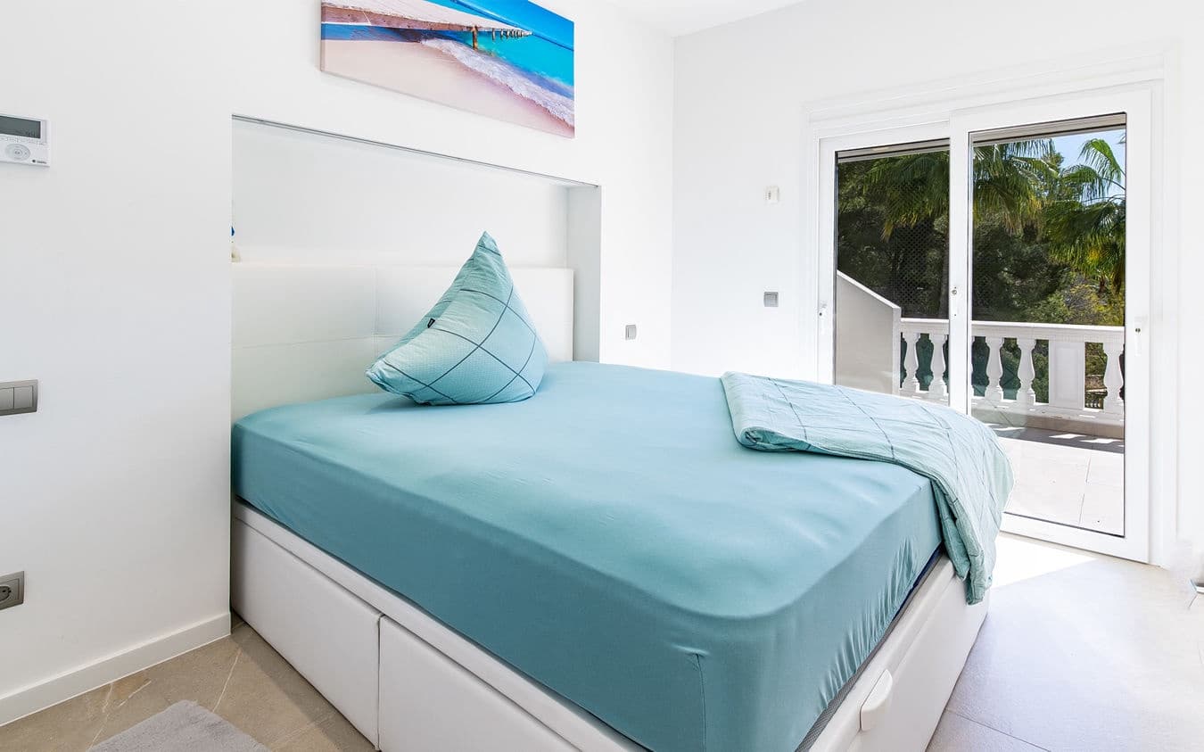 4 bedroom Villa for sale in Costa de la Calma with pool garage - € 2,290,000 (Ref: 9432007)