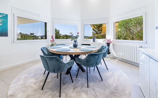 4 sypialnia Willa na sprzedaż w Costa de la Calma, Calvià z basenem garażem - 2 290 000 € (Ref: 9432007)