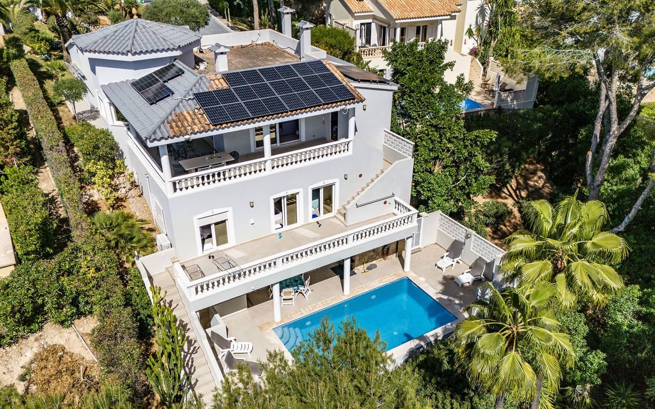 4 bedroom Villa for sale in Costa de la Calma with pool garage - € 2,290,000 (Ref: 9432007)