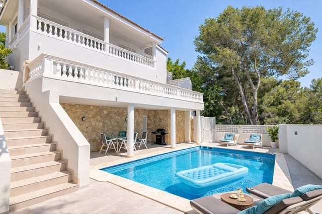 4 makuuhuone Huvila myytävänä paikassa Costa de la Calma, Calvià mukana uima-altaan 
autotalli - 1 980 000 € (Ref: 9432007)