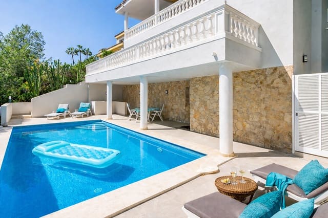 4 makuuhuone Huvila myytävänä paikassa Costa de la Calma, Calvià mukana uima-altaan 
autotalli - 1 980 000 € (Ref: 9432007)