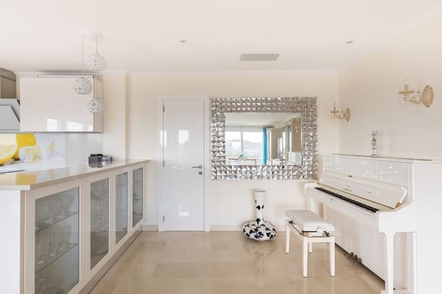 3 soverom Villa til salgs i Costa de la Calma, Calvià med svømmebasseng garasje - € 2 980 000 (Ref: 9432008)