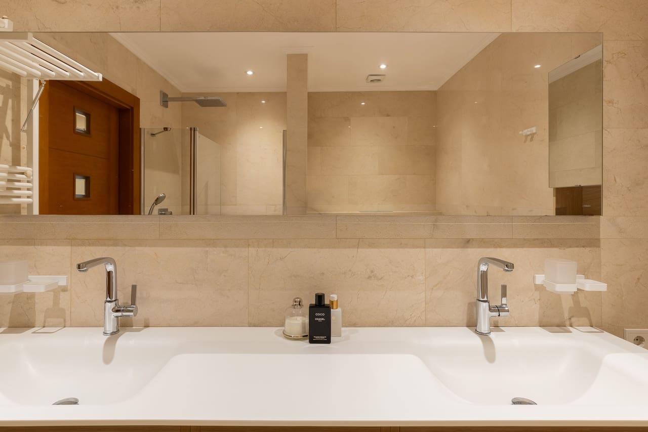 3 makuuhuone Huvila myytävänä paikassa Costa de la Calma mukana uima-altaan 
autotalli - 2 980 000 € (Ref: 9432008)