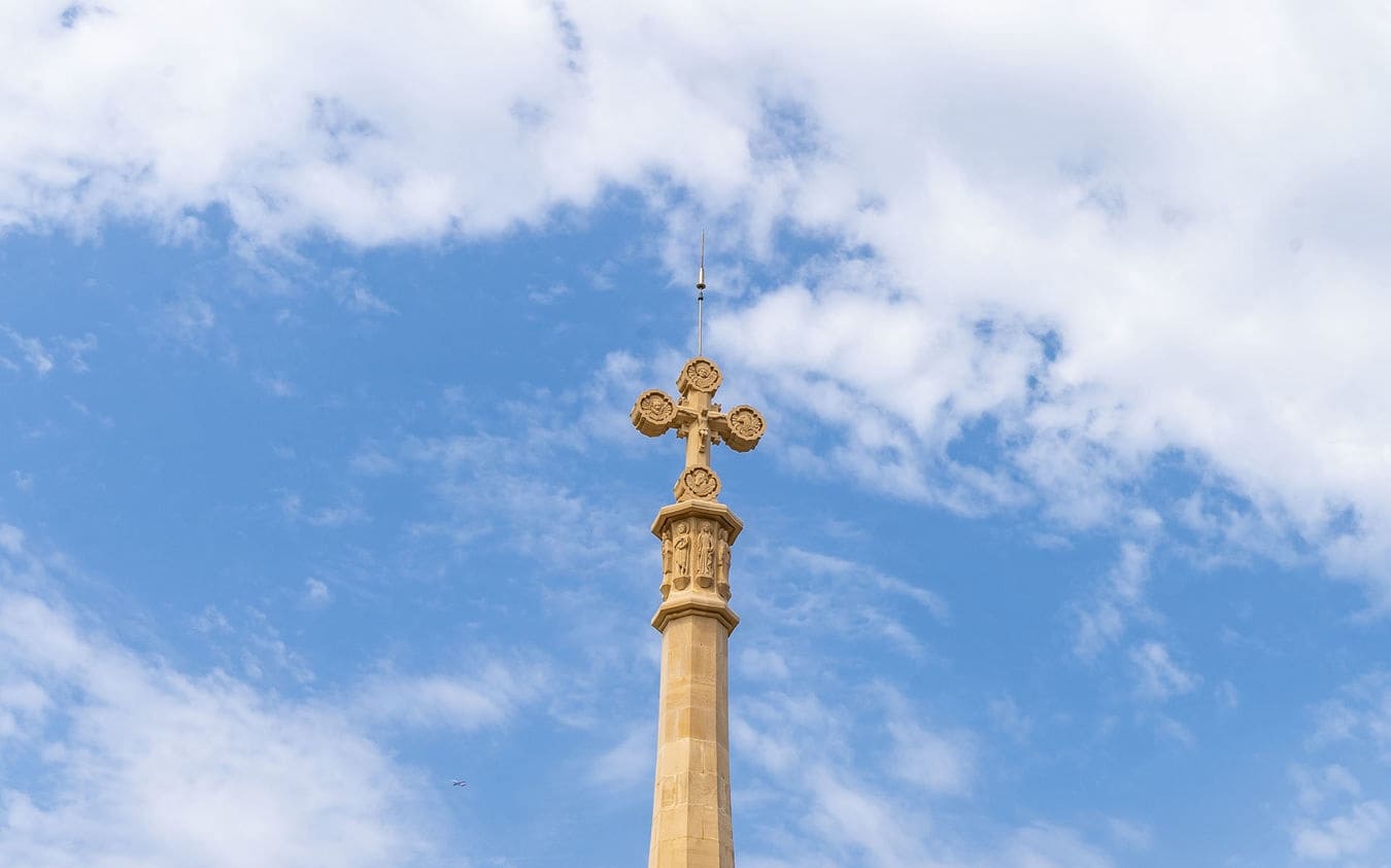 3 sypialnia Dom szeregowy na sprzedaż w Santa Ponsa z basenem garażem - 740 000 € (Ref: 9432534)