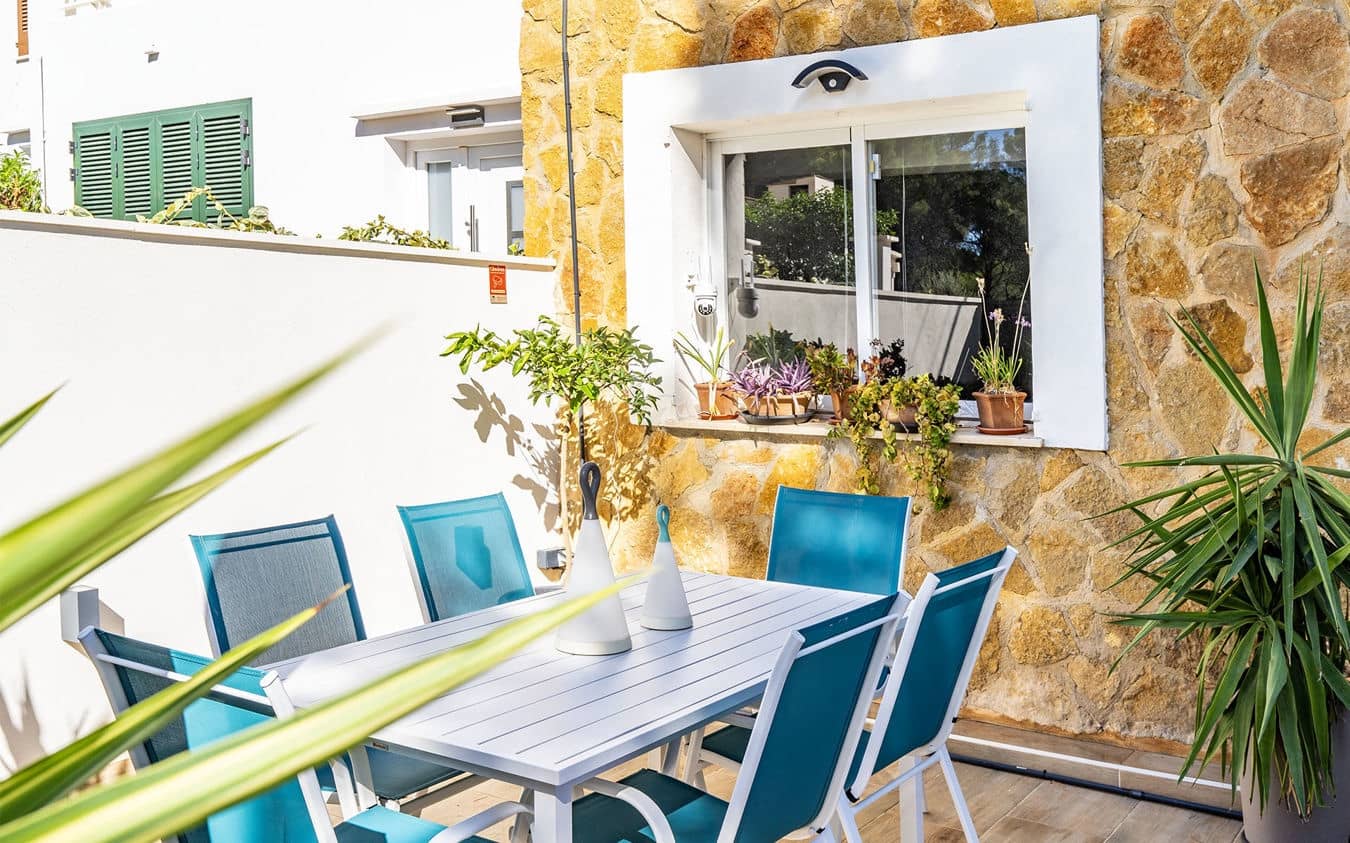 3 sypialnia Dom szeregowy na sprzedaż w Santa Ponsa z basenem garażem - 740 000 € (Ref: 9432534)