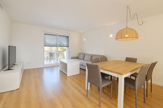 2 soveværelse Lejlighed til leje i Cala Millor, Son Servera med swimmingpool - € 1.800 (Ref: 9442004)