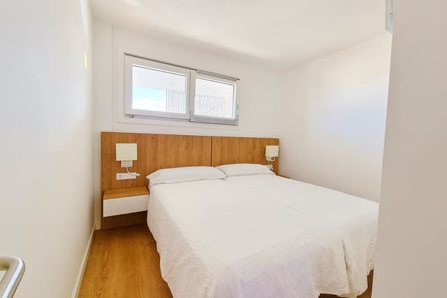 2 soveværelse Lejlighed til leje i Cala Millor, Son Servera med swimmingpool - € 1.800 (Ref: 9442004)