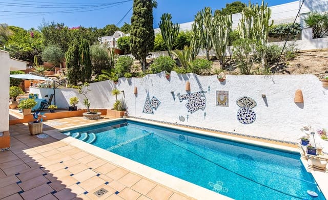 4 sypialnia Willa na sprzedaż w Costa de la Calma, Calvià z basenem garażem - 1 500 000 € (Ref: 9444754)