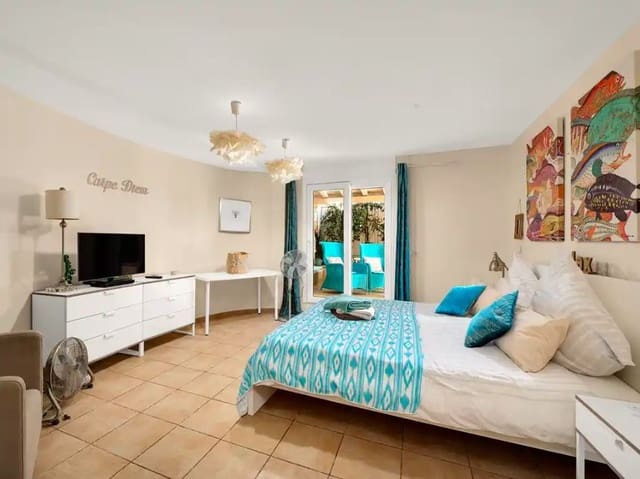 5 bedroom Villa for sale in Costa de la Calma, Calvià with pool garage - € 1,995,000 (Ref: 9444976)