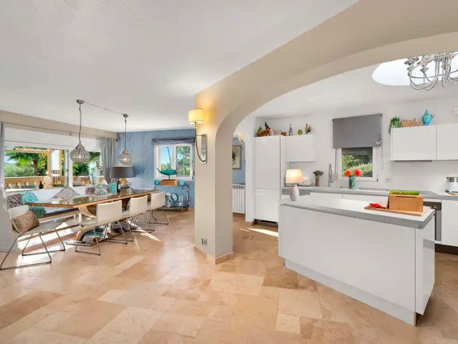 5 bedroom Villa for sale in Costa de la Calma with pool garage - € 1,995,000 (Ref: 9444976)