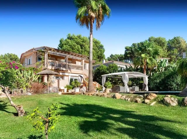 5 bedroom Villa for sale in Costa de la Calma, Calvià with pool garage - € 1,995,000 (Ref: 9444976)