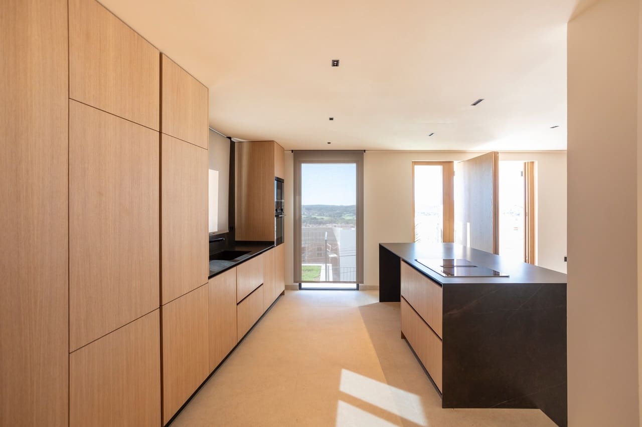 3 bedroom Villa for sale in Santa Ponsa with pool garage - € 2,980,000 (Ref: 9444981)