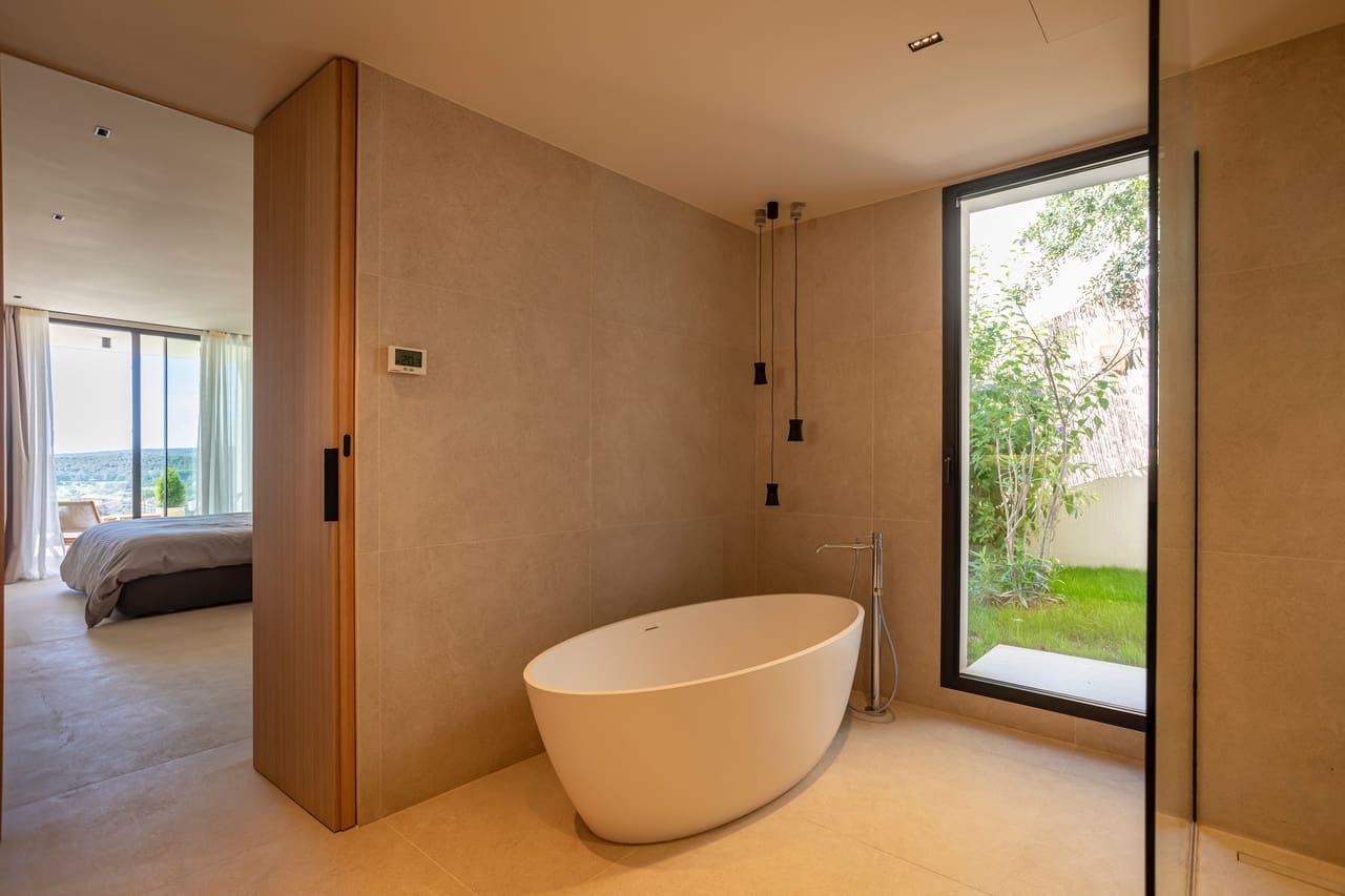 3 bedroom Villa for sale in Santa Ponsa with pool garage - € 2,980,000 (Ref: 9444981)