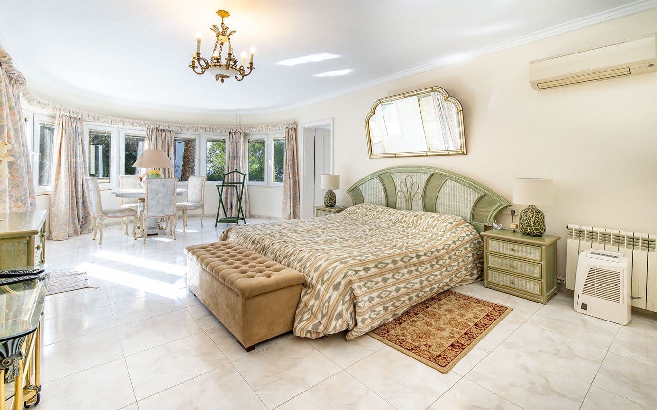 4 soverom Villa til salgs i Costa de la Calma med svømmebasseng garasje - € 2 700 000 (Ref: 9445514)