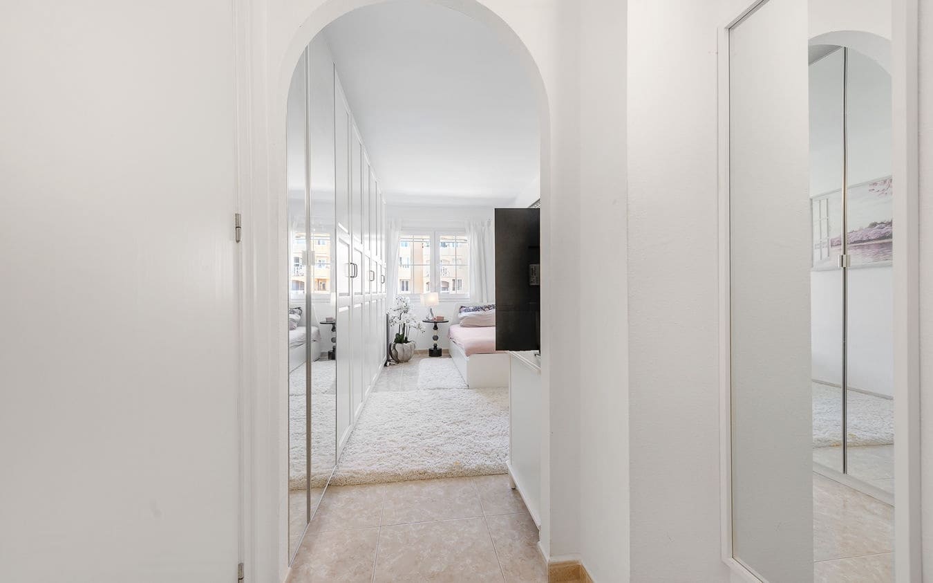 3 makuuhuone Huoneisto myytävänä paikassa El Toro / Port Adriano mukana uima-altaan 
autotalli - 1 250 000 € (Ref: 9445515)