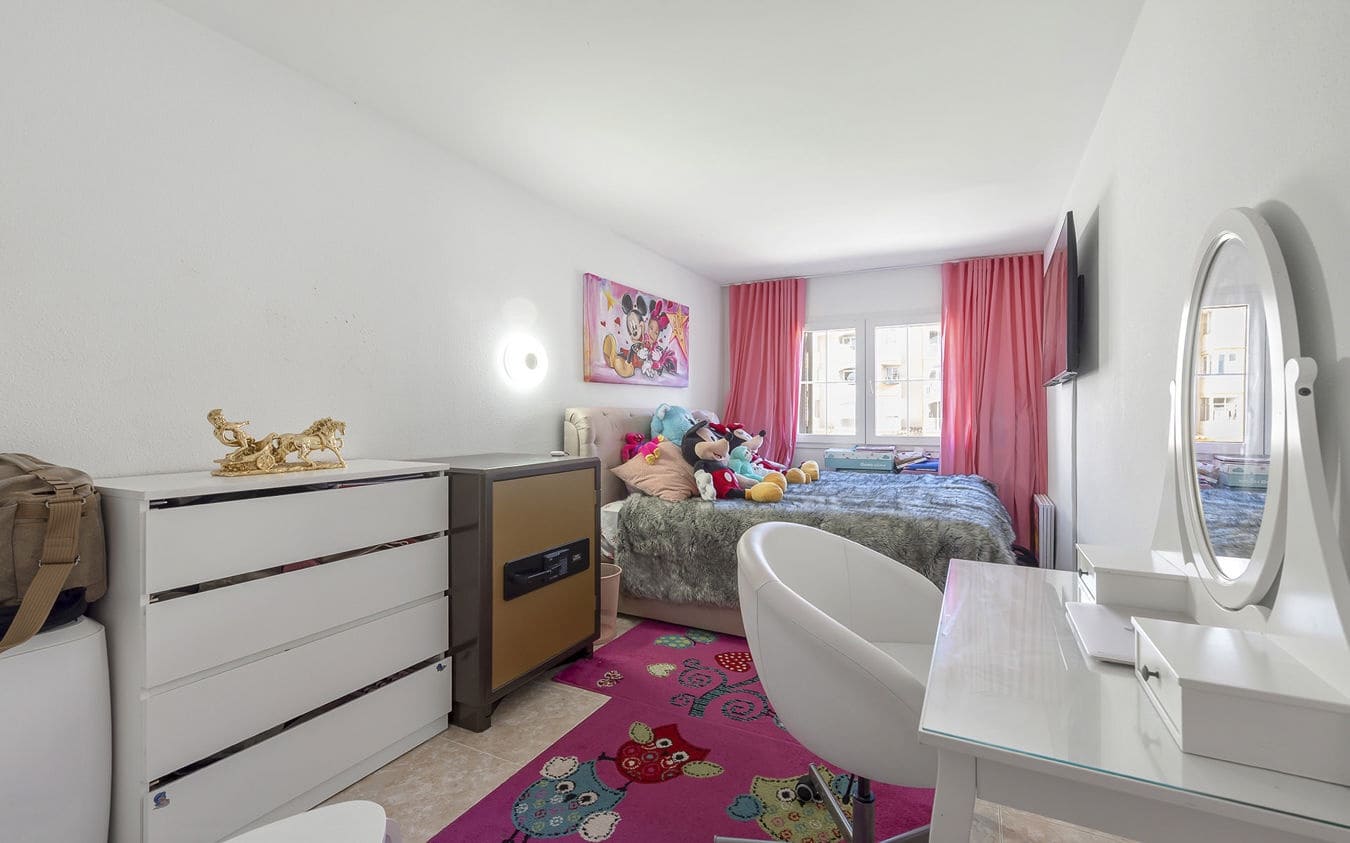 3 makuuhuone Huoneisto myytävänä paikassa El Toro / Port Adriano mukana uima-altaan 
autotalli - 1 250 000 € (Ref: 9445515)