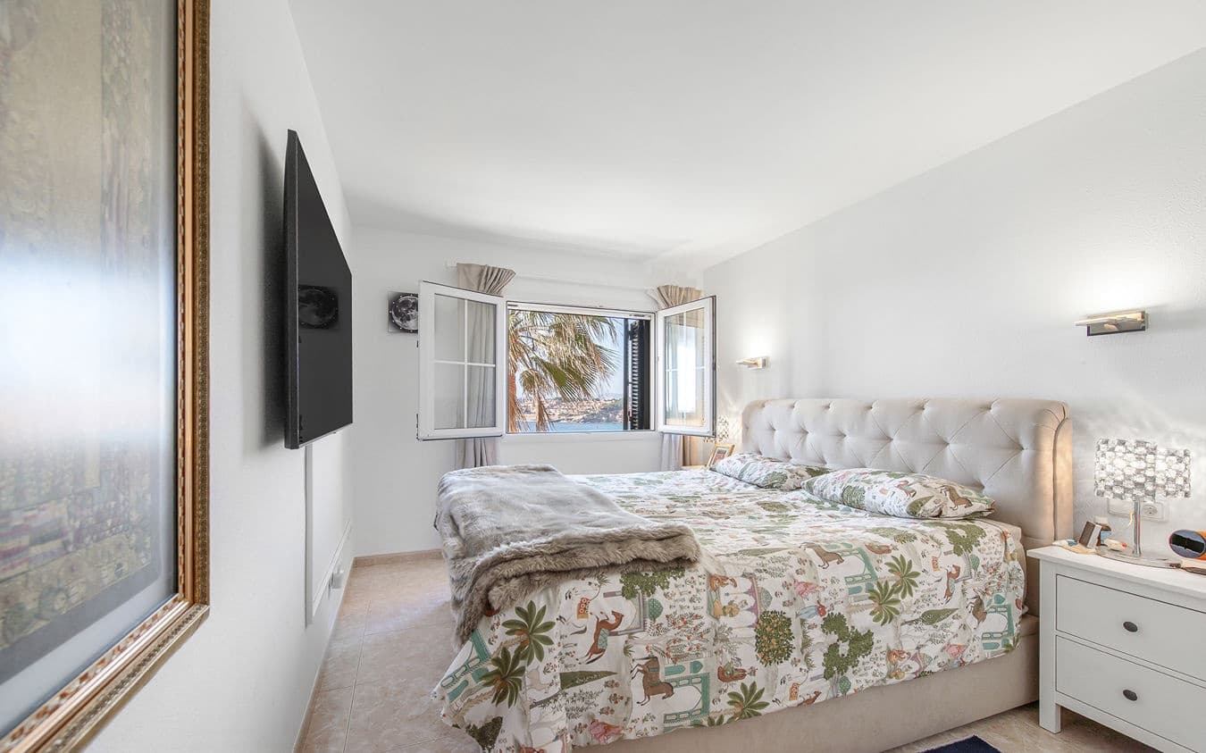 3 makuuhuone Huoneisto myytävänä paikassa El Toro / Port Adriano mukana uima-altaan 
autotalli - 1 250 000 € (Ref: 9445515)