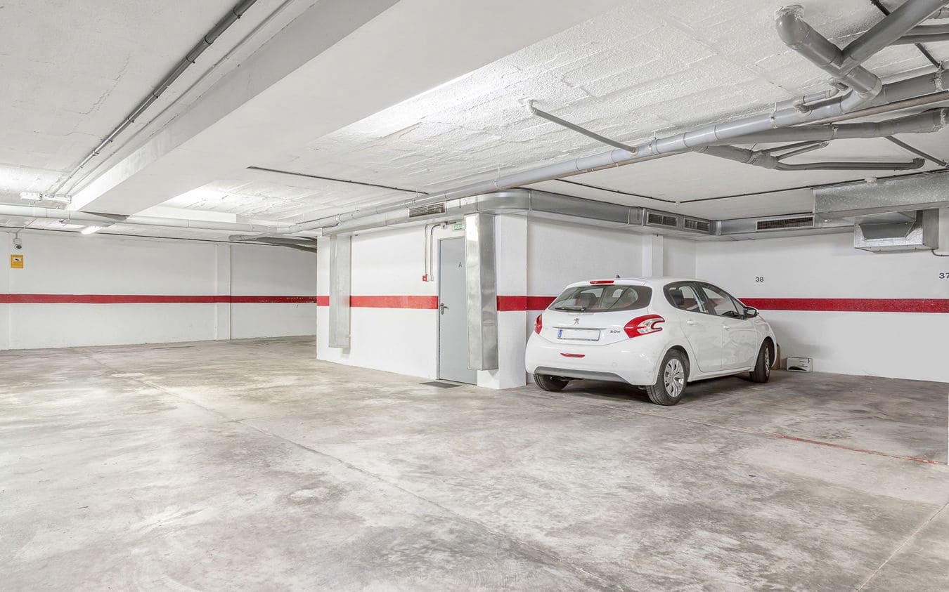 3 makuuhuone Huoneisto myytävänä paikassa El Toro / Port Adriano mukana uima-altaan 
autotalli - 1 250 000 € (Ref: 9445515)