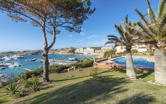 3 makuuhuone Huoneisto myytävänä paikassa El Toro / Port Adriano, Calvià mukana uima-altaan 
autotalli - 1 250 000 € (Ref: 9445515)