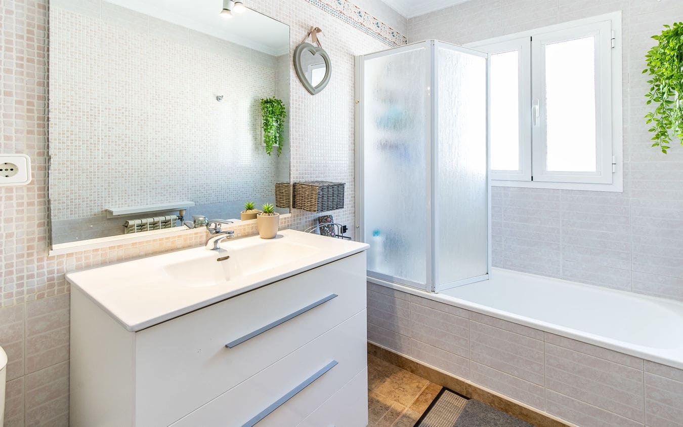 5 bedroom Villa for sale in Costa de la Calma with pool garage - € 1,595,000 (Ref: 9445517)