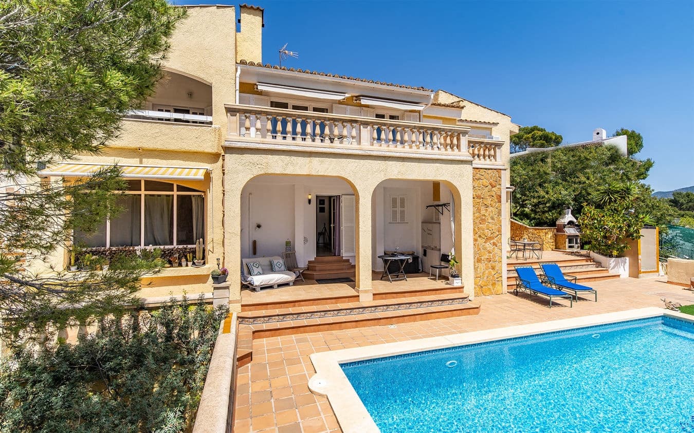 5 bedroom Villa for sale in Costa de la Calma with pool garage - € 1,595,000 (Ref: 9445517)