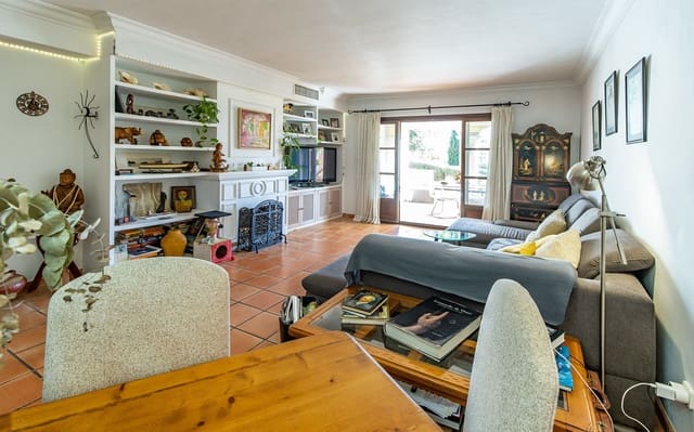 2 sypialnia Apartament na sprzedaż w Santa Ponsa, Calvià z basenem garażem - 795 000 € (Ref: 9445518)