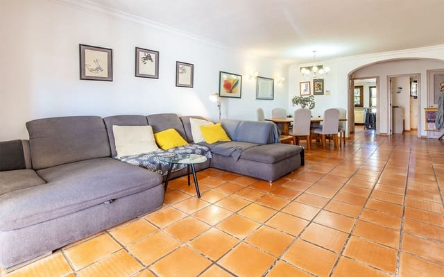 2 sypialnia Apartament na sprzedaż w Santa Ponsa, Calvià z basenem garażem - 795 000 € (Ref: 9445518)