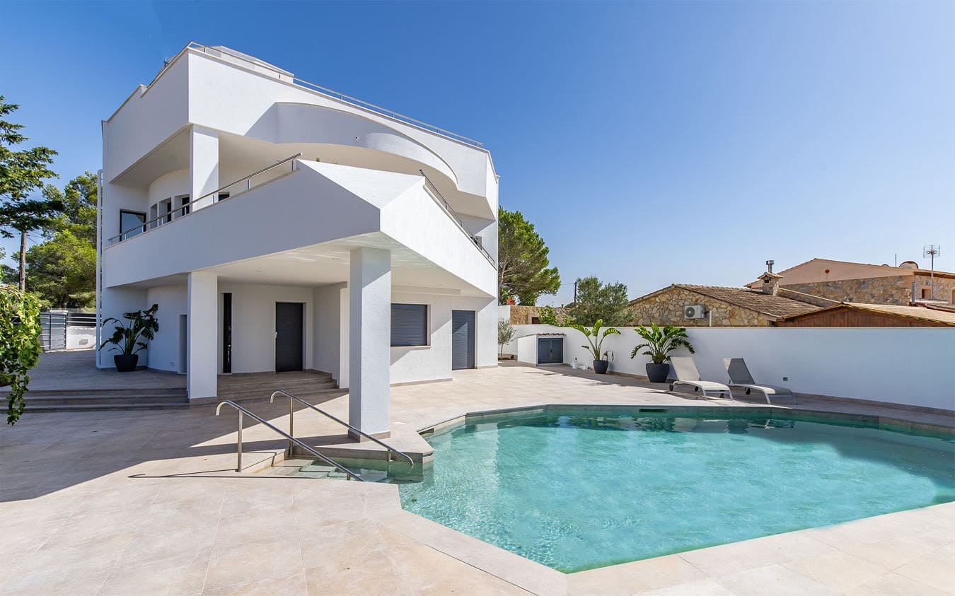 5 soverom Villa til salgs i Badia Gran med svømmebasseng garasje - € 2 100 000 (Ref: 9445519)