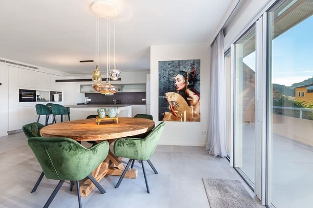 3 sypialnia Penthouse na sprzedaż w Puerto de Andratx, Andratx z basenem garażem - 1 850 000 € (Ref: 9446894)