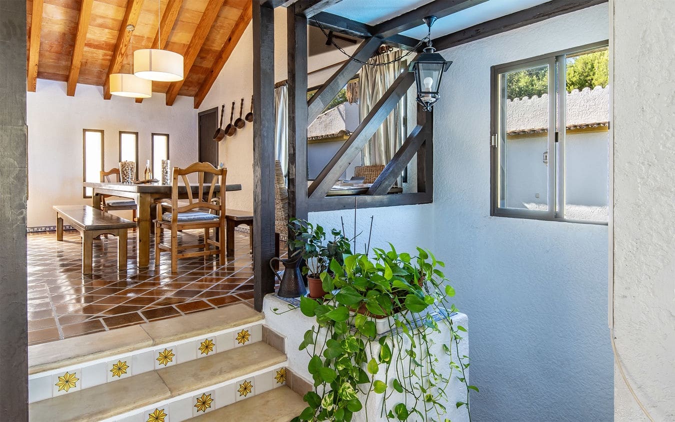 5 makuuhuone Huvila myytävänä paikassa Costa de la Calma mukana uima-altaan 
autotalli - 1 495 000 € (Ref: 9446895)