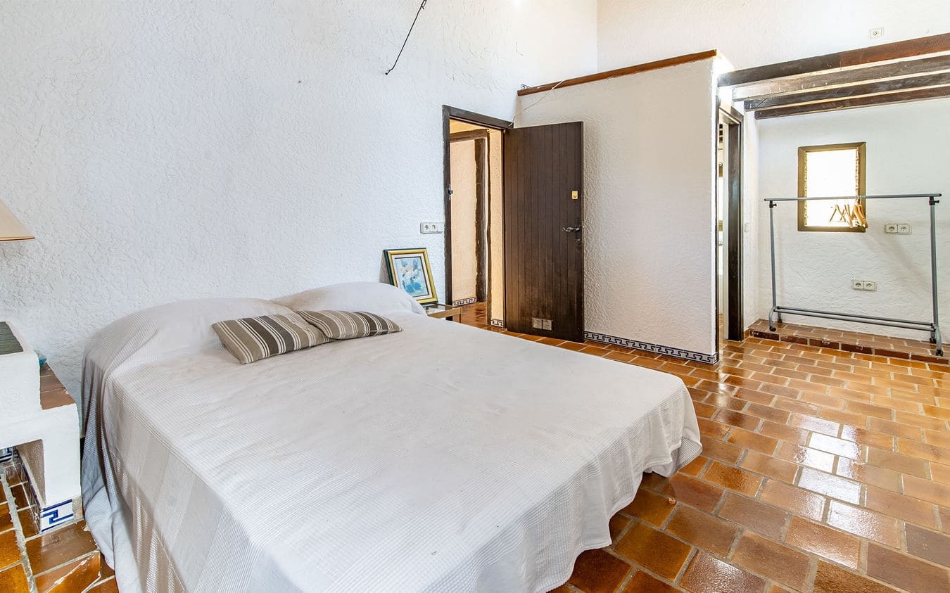 5 makuuhuone Huvila myytävänä paikassa Costa de la Calma mukana uima-altaan 
autotalli - 1 495 000 € (Ref: 9446895)