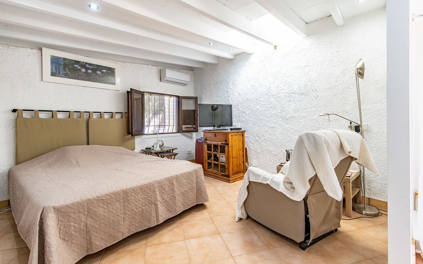 5 makuuhuone Huvila myytävänä paikassa Costa de la Calma mukana uima-altaan 
autotalli - 1 495 000 € (Ref: 9446895)