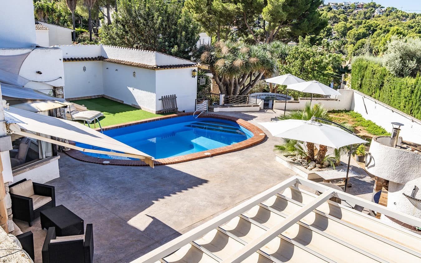 5 makuuhuone Huvila myytävänä paikassa Costa de la Calma mukana uima-altaan 
autotalli - 1 495 000 € (Ref: 9446895)
