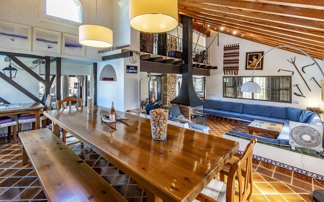 5 camera da letto Villa in vendita in Costa de la Calma, Calvià con piscina garage - 1.495.000 € (Rif: 9446895)