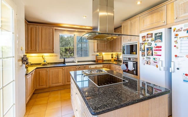 5 soveværelse Villa til salg i Sa Torre (Llucmajor), Llucmajor med swimmingpool garage - € 2.200.000 (Ref: 9447018)