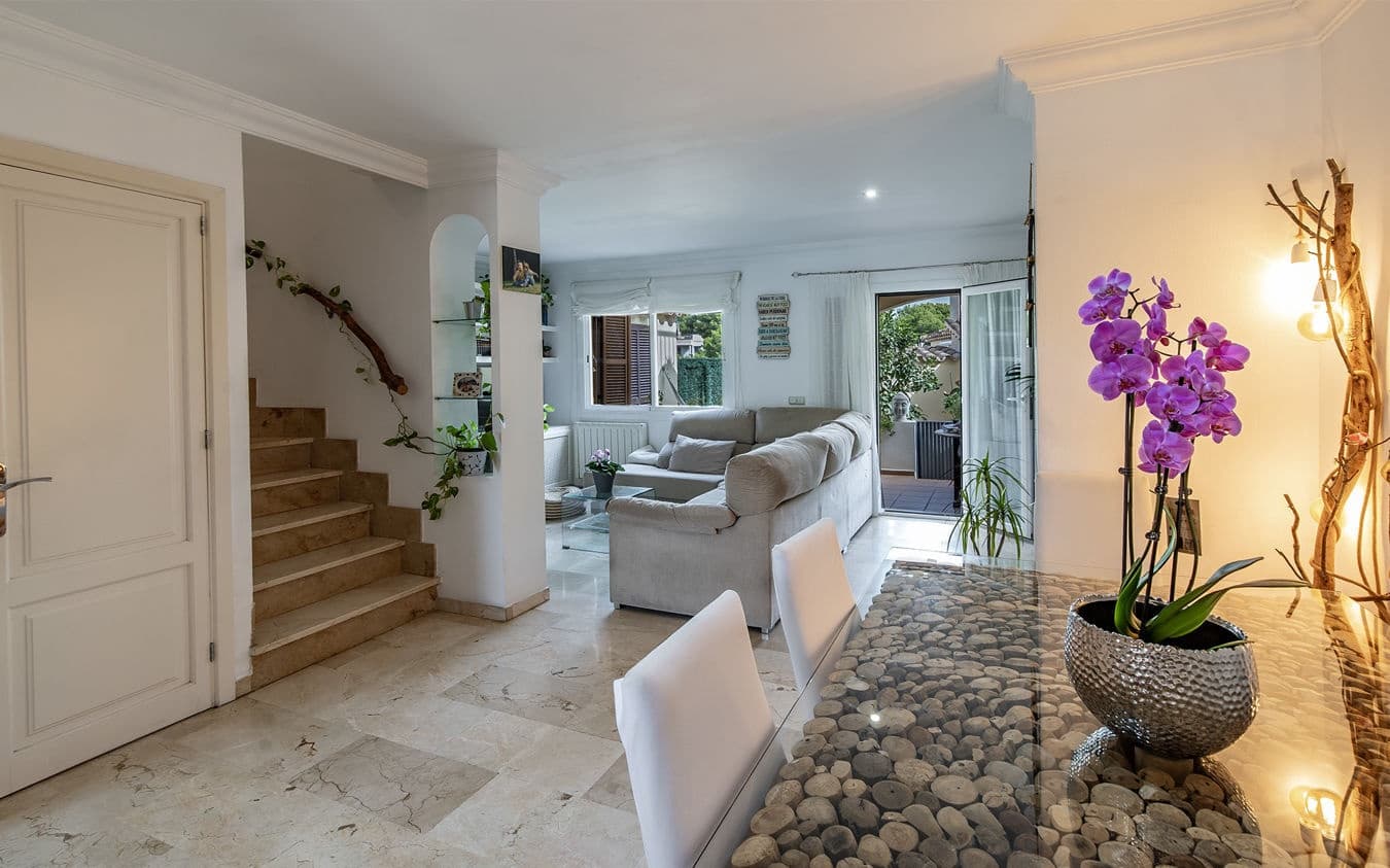 3 Zimmer Apartment zu verkaufen in Santa Ponsa mit Pool Garage - 1.100.000 € (Ref: 9447019)