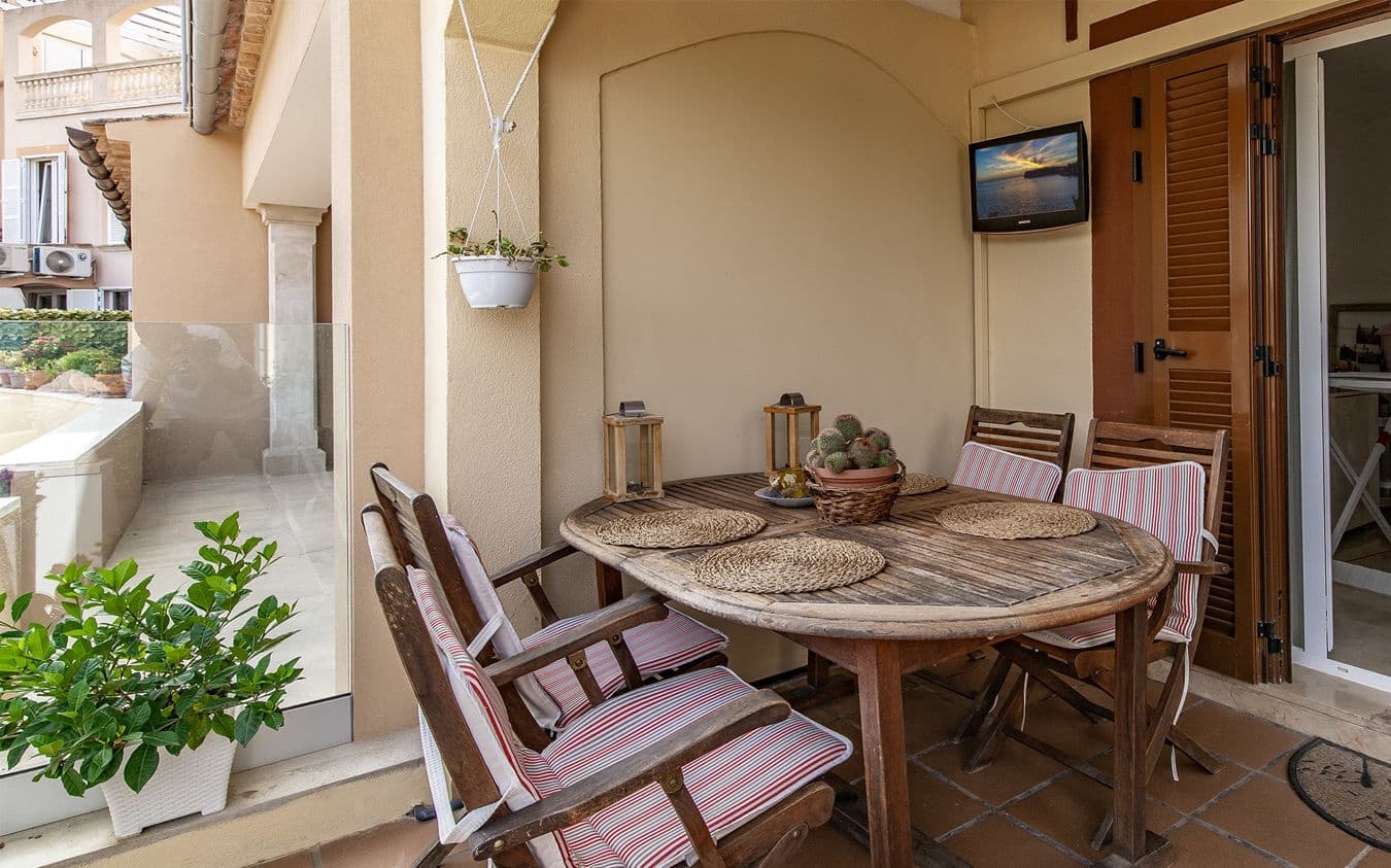 3 Zimmer Apartment zu verkaufen in Santa Ponsa mit Pool Garage - 1.100.000 € (Ref: 9447019)