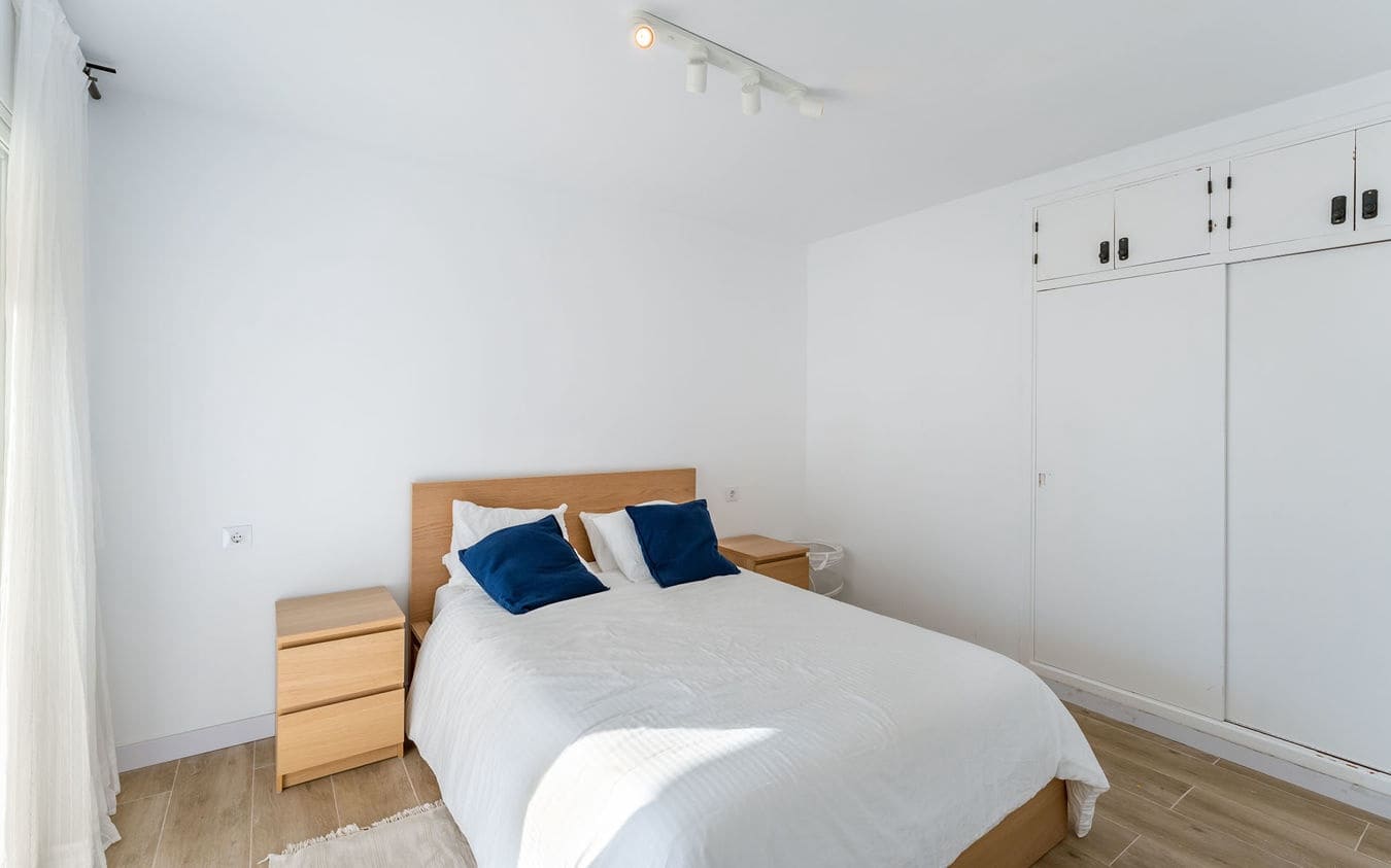 3 soveværelse Lejlighed til salg i Cala Mayor med garage - € 605.000 (Ref: 9447182)