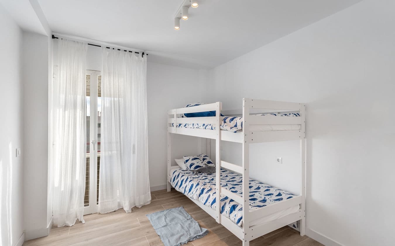 3 soveværelse Lejlighed til salg i Cala Mayor med garage - € 605.000 (Ref: 9447182)