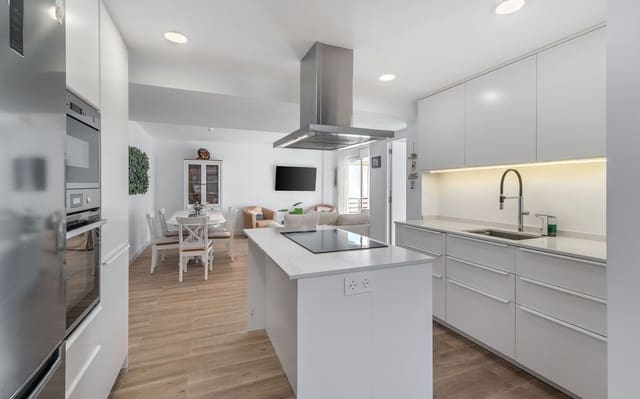 3 soveværelse Lejlighed til salg i Cala Mayor, Palma de Mallorca med garage - € 605.000 (Ref: 9447182)