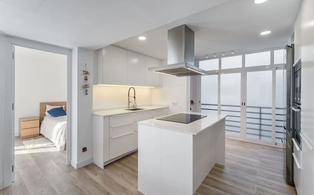 3 soveværelse Lejlighed til salg i Cala Mayor, Palma de Mallorca med garage - € 605.000 (Ref: 9447182)