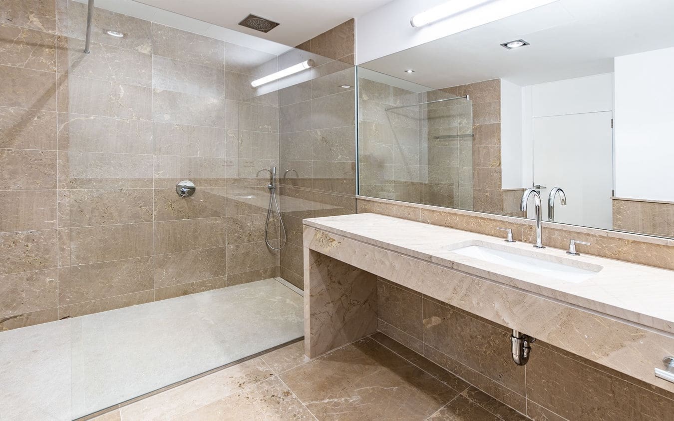 5 bedroom Villa for sale in Sol de Mallorca with pool garage - € 6,250,000 (Ref: 9447433)