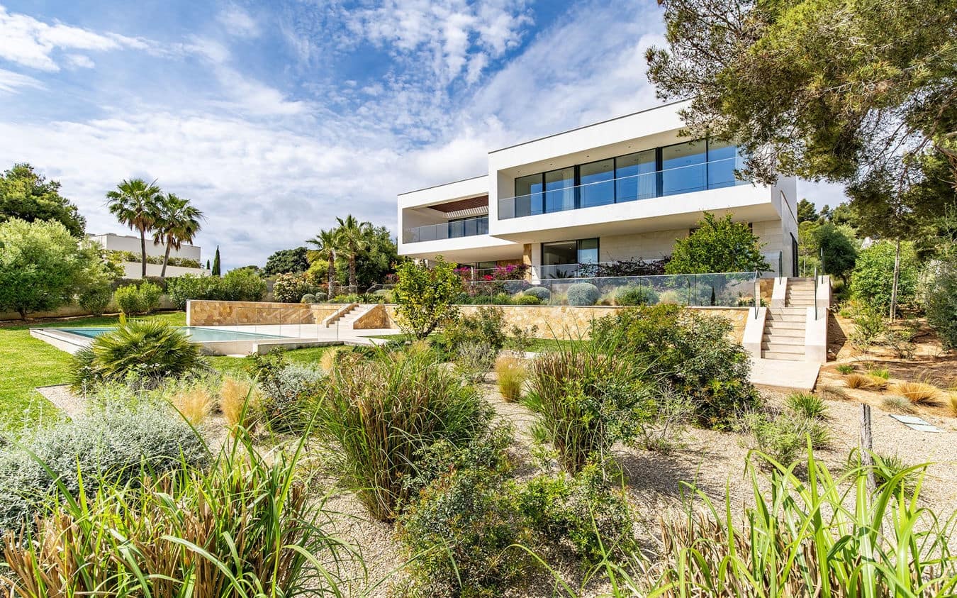 5 bedroom Villa for sale in Sol de Mallorca with pool garage - € 6,250,000 (Ref: 9447433)