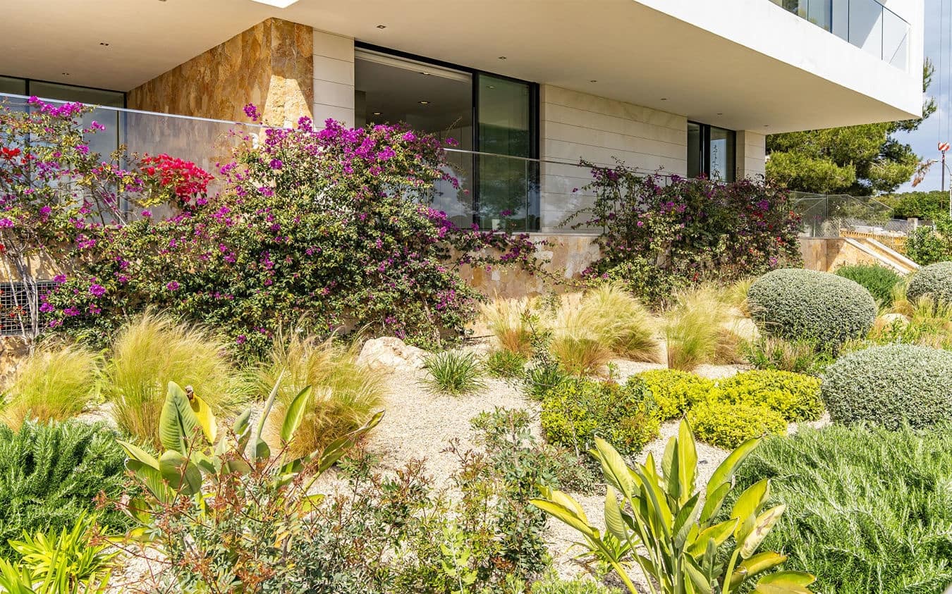 5 bedroom Villa for sale in Sol de Mallorca with pool garage - € 6,250,000 (Ref: 9447433)