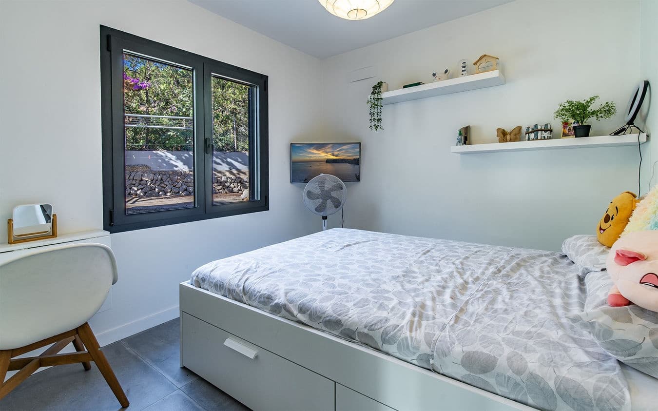 Chalet de 5 habitaciones en Esporles en venta con piscina garaje - 1.890.000 € (Ref: 9449735)