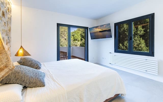 5 quarto Moradia para venda em Esporles com piscina garagem - 1 890 000 € (Ref: 9449735)