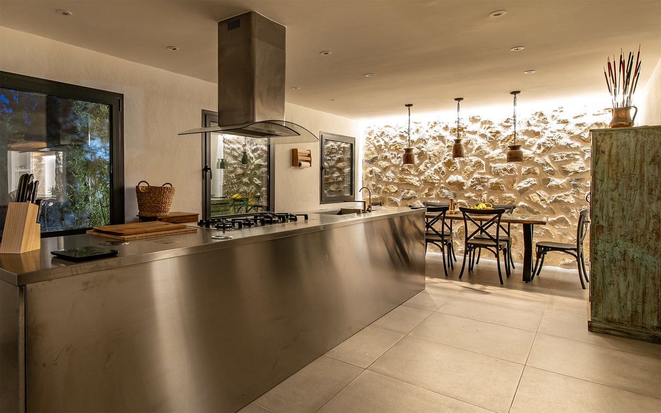 Chalet de 5 habitaciones en Esporles en venta con piscina garaje - 1.890.000 € (Ref: 9449735)